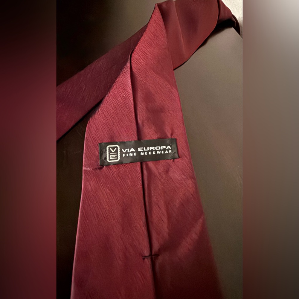Via Europa Fine Neckwear Burgundy Silk Tie | Iridescent Sheen | Formal - Picture 3 of 4